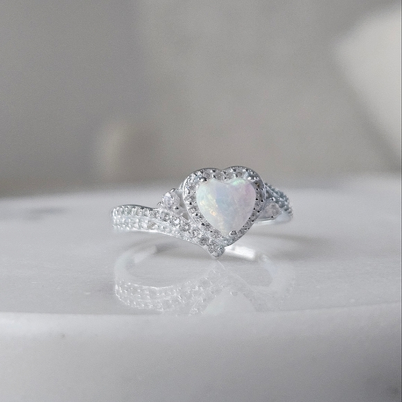Opal heart ring, size 7, 925 Sterling Silver Charmed Aroma Valentines - Picture 2 of 5